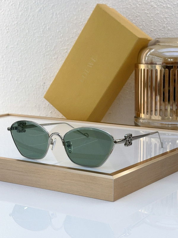 Loewe Sunglasses AAAA-408
