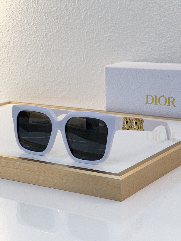 Dior Sunglasses AAAA-2818