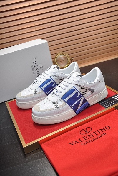 V men shoes 1:1 quality-133