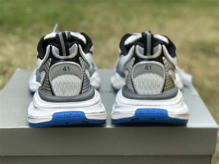 B 17FW Tripe-S High End Sneaker-371