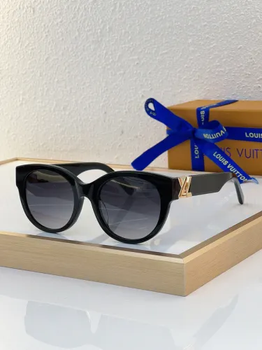 LV Sunglasses AAAA-4533