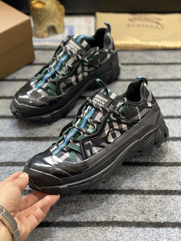 Burberry men shoes 1：1 quality-373