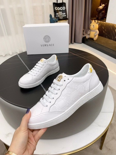 Versace Men Shoes 1:1 Quality-530