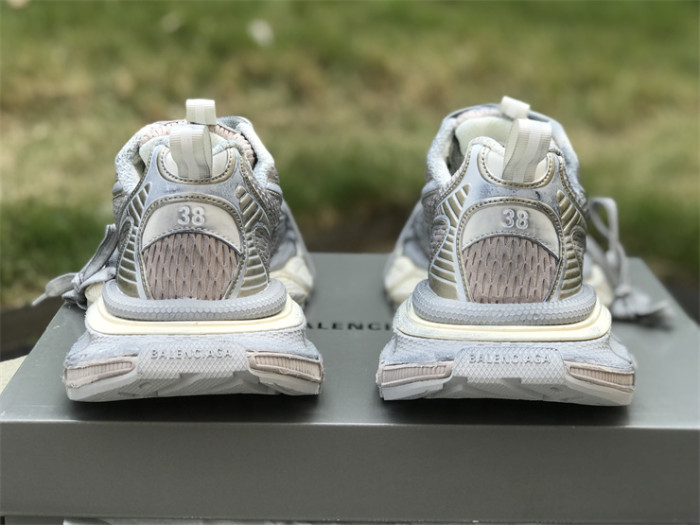 B 17FW Tripe-S High End Sneaker-364