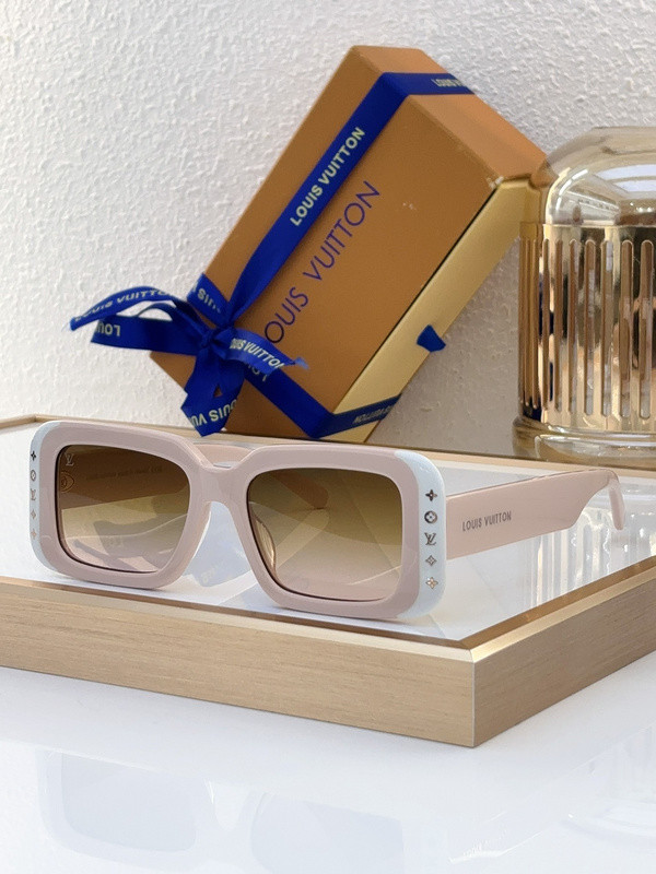LV Sunglasses AAAA-4392