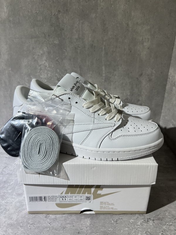 Authentic Travis Scott x Air Jordan 1 Low Triple White
