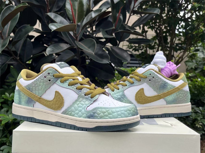 Authentic Nike SB Dunk Pro x Alexis Sablone
