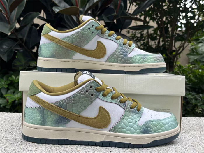 Authentic Nike SB Dunk Pro x Alexis Sablone