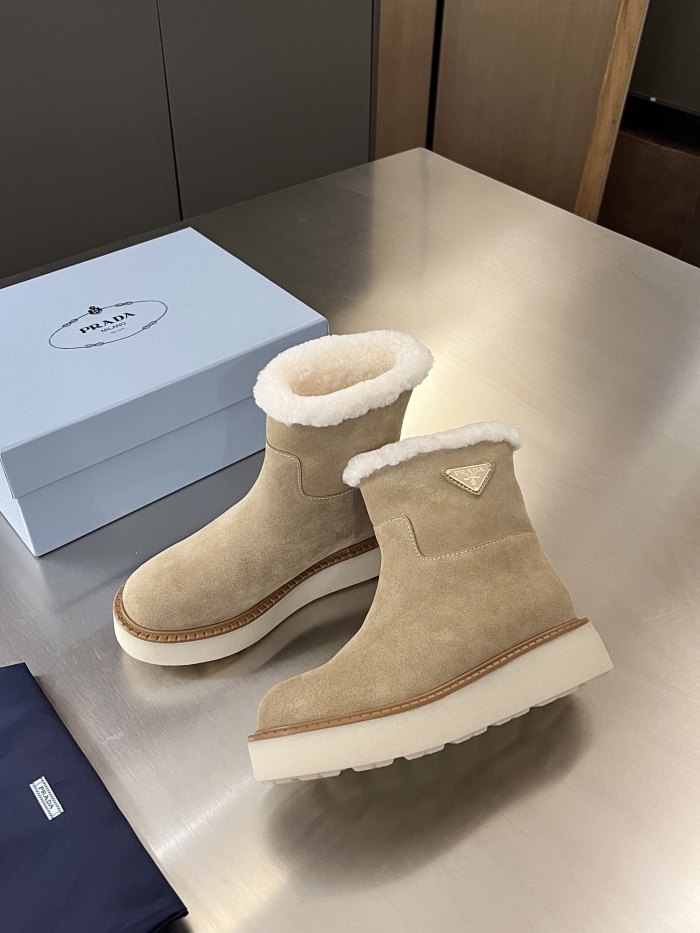 Prada women shoes 1：1 quality-570