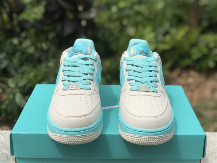 Nike x Tiffany & Co. Air Force 1 1837 DZ1382-003