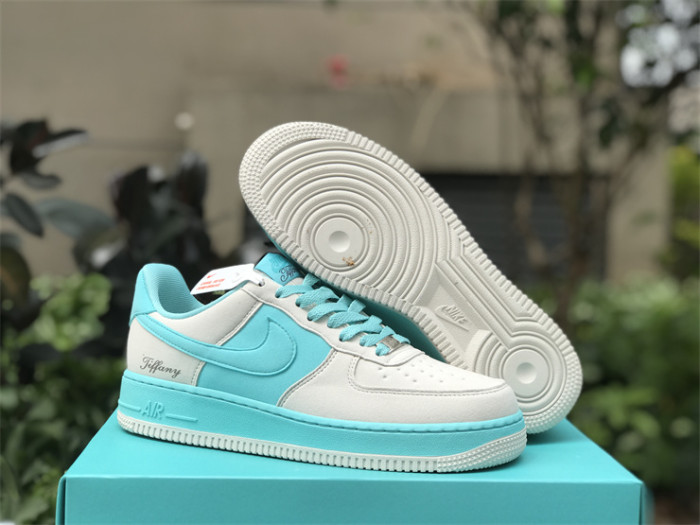 Nike x Tiffany & Co. Air Force 1 1837 DZ1382-003