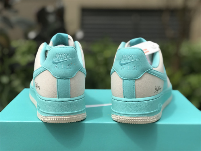 Nike x Tiffany & Co. Air Force 1 1837 DZ1382-003