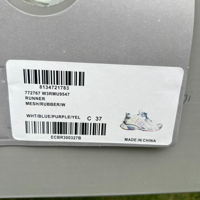 B 17FW Tripe-S High End Sneaker-561