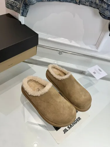 UG Boots Women-334