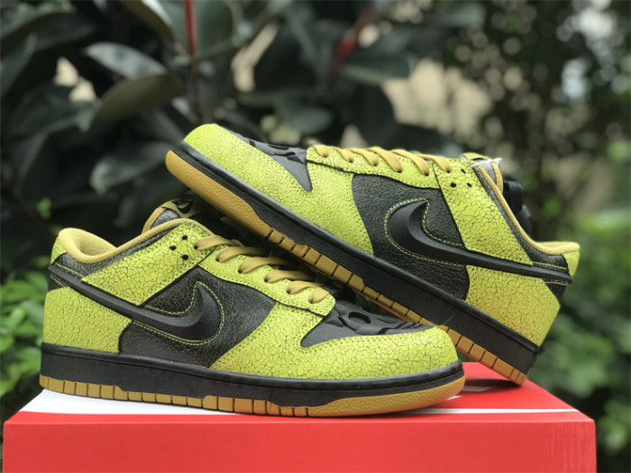 Authentic Nike Dunk Low “Halloween” 2024