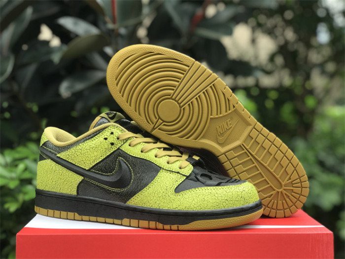 Authentic Nike Dunk Low “Halloween” 2024