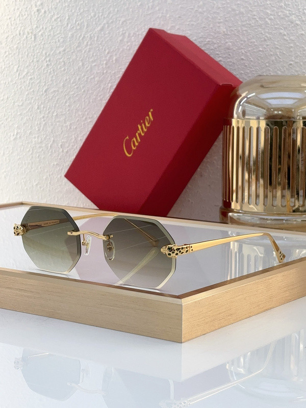 Cartier Sunglasses AAAA-6823
