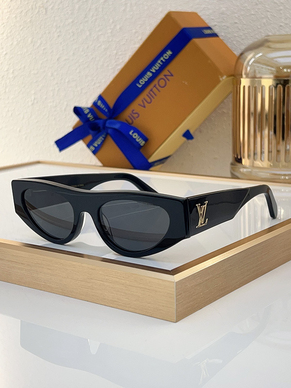 LV Sunglasses AAAA-4739