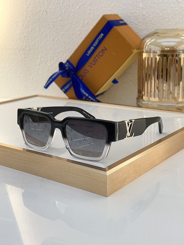 LV Sunglasses AAAA-4764