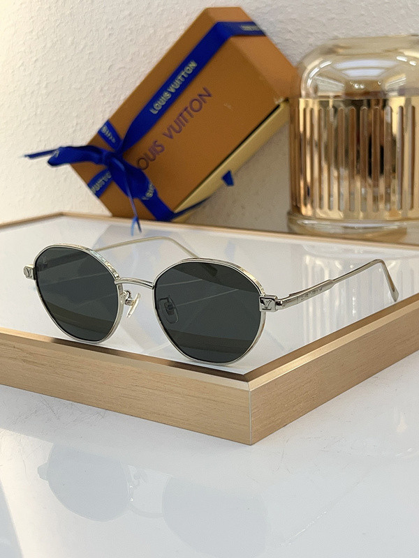 LV Sunglasses AAAA-4772