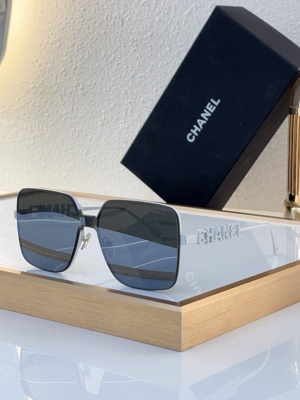 CHNL Sunglasses AAAA-4194