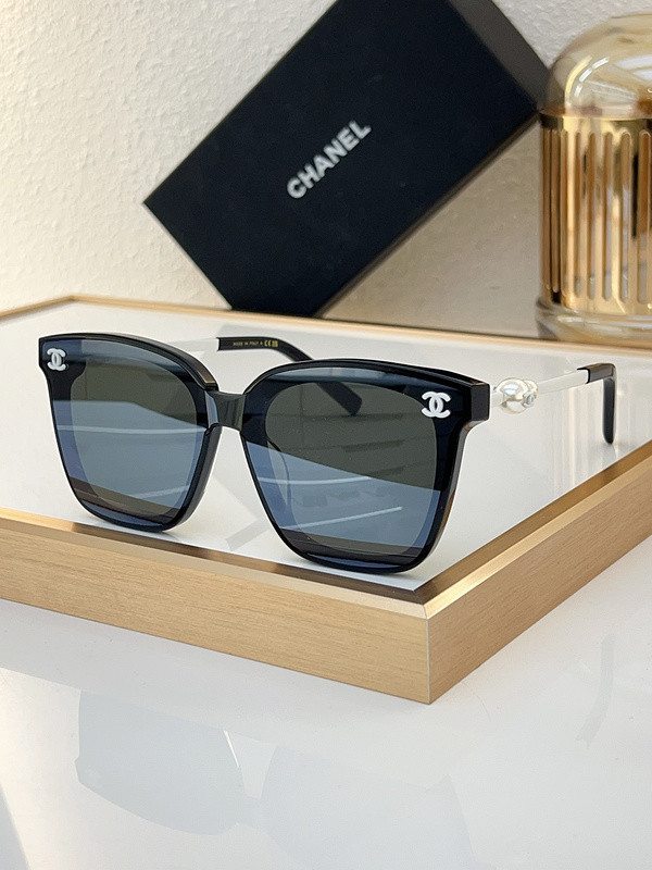 CHNL Sunglasses AAAA-4199