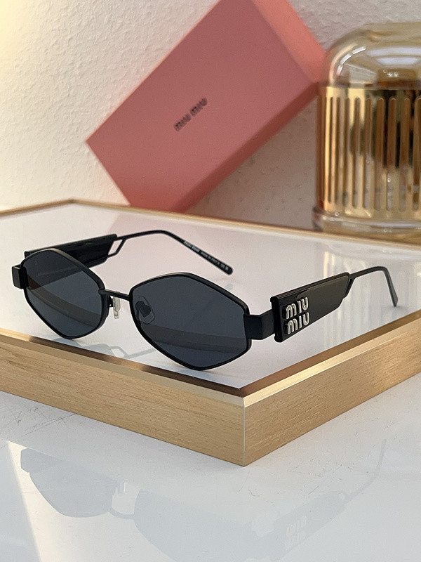 Miu Miu Sunglasses AAAA-1202