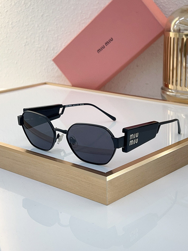 Miu Miu Sunglasses AAAA-1211