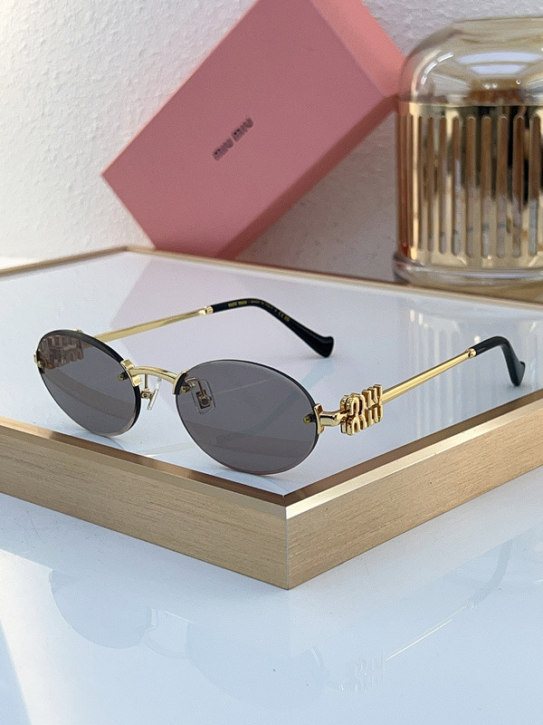 Miu Miu Sunglasses AAAA-1123