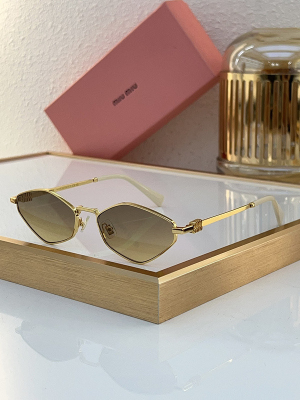 Miu Miu Sunglasses AAAA-1142