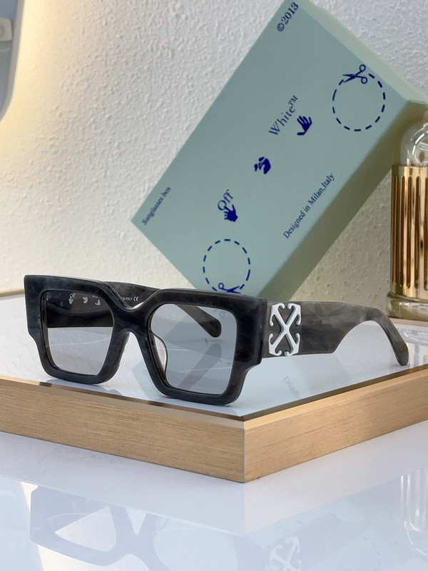 Off white Sunglasses AAAA-822