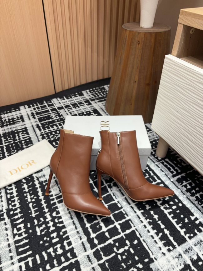 Dior Women Shoes 1：1 quality-666