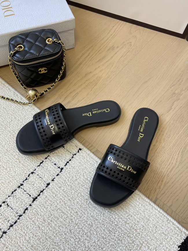 Dior women slippers 1:1 quality-392