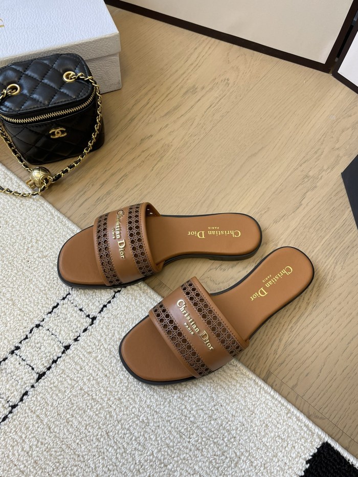 Dior women slippers 1：1 quality-388