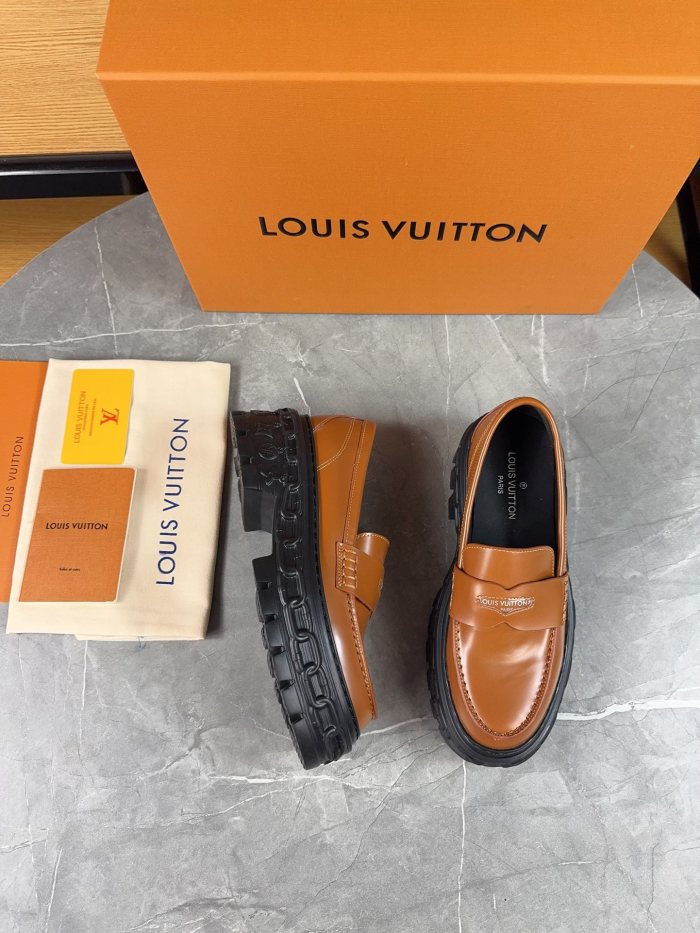 LV Women Shoes 1：1 Quality-1110