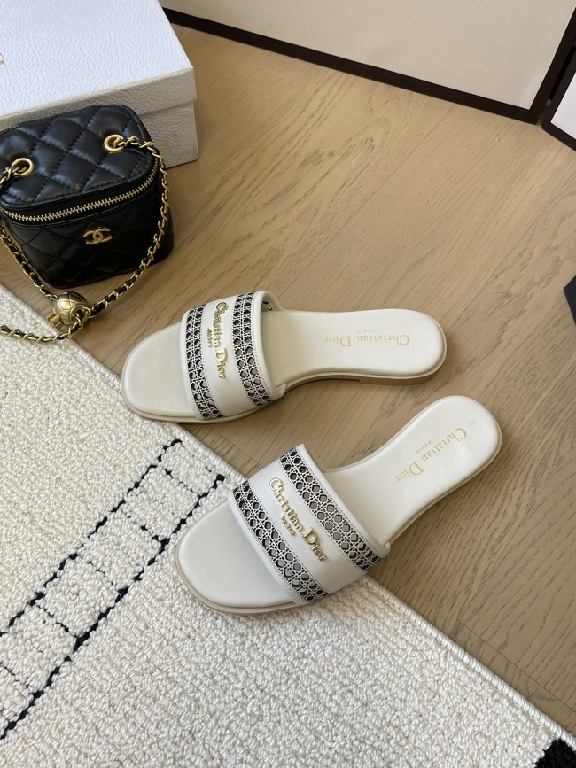 Dior women slippers 1:1 quality-391