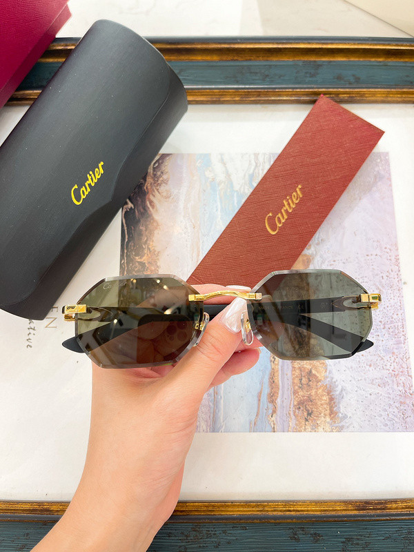 Cartier Sunglasses AAAA-7213