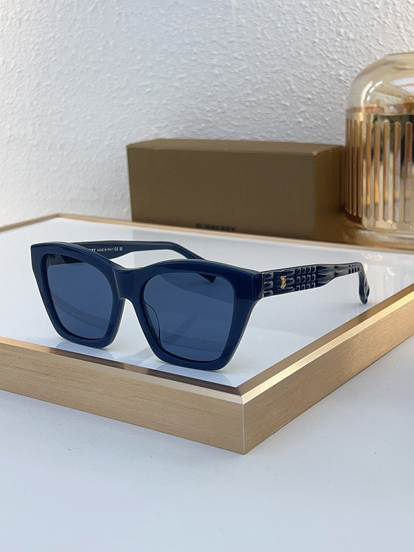 Burberry Sunglasses AAAA-2753