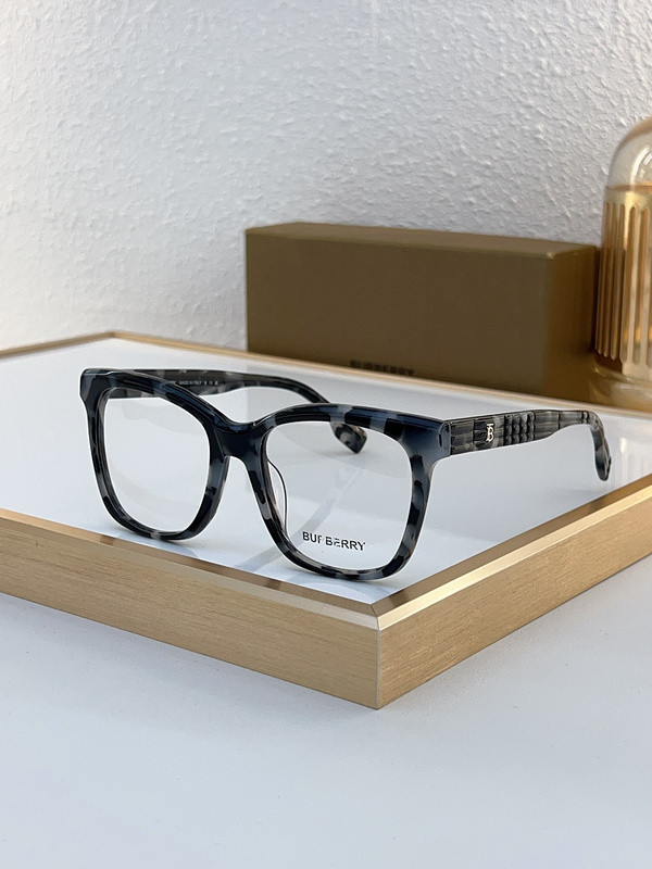 Burberry Sunglasses AAAA-2658