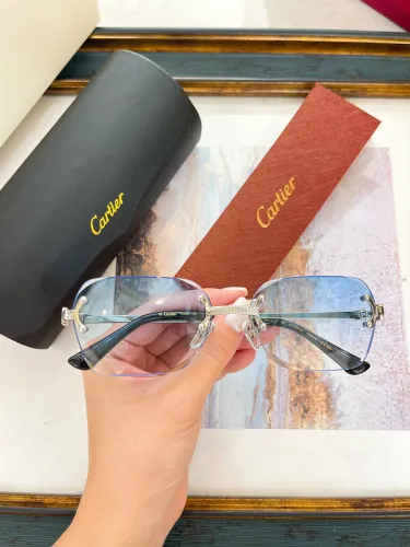 Cartier Sunglasses AAAA-7367