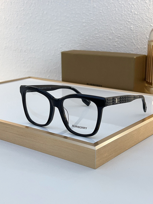 Burberry Sunglasses AAAA-2657