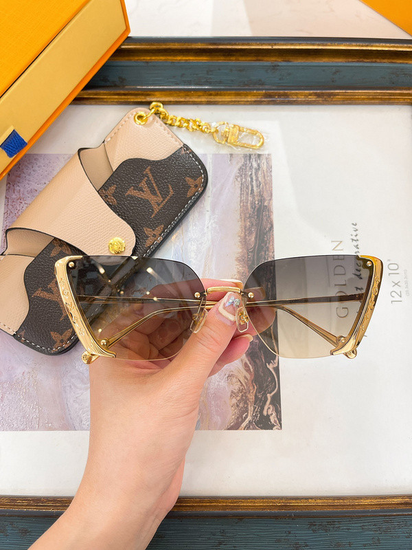 LV Sunglasses AAAA-4967