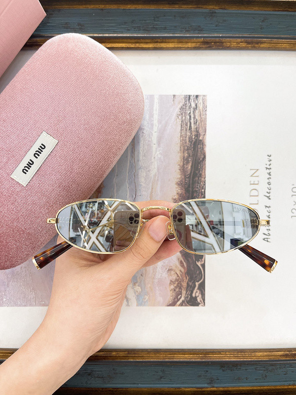 Miu Miu Sunglasses AAAA-1236