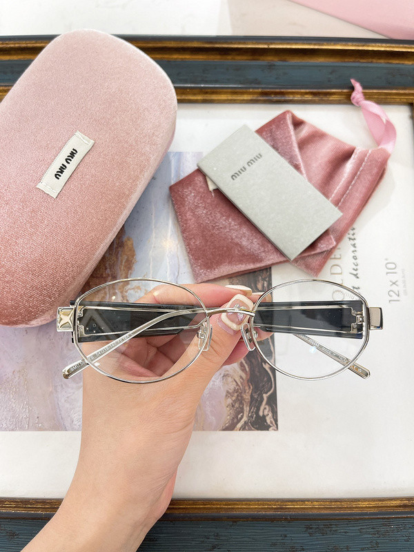 Miu Miu Sunglasses AAAA-1393