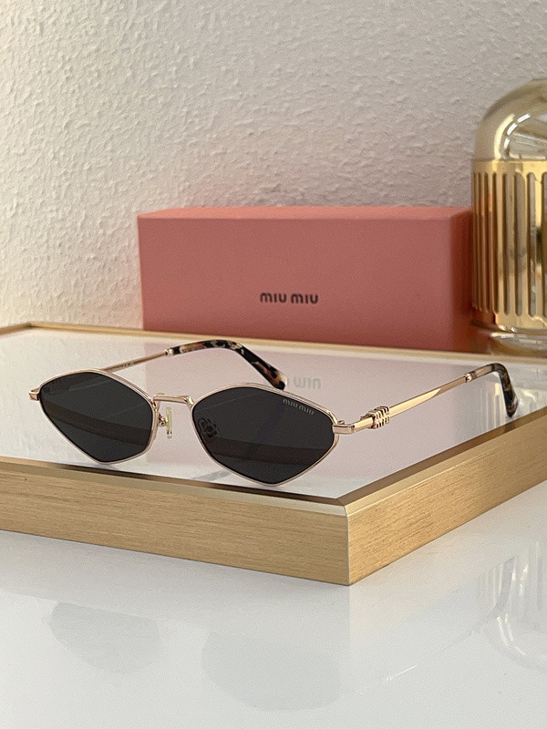 Miu Miu Sunglasses AAAA-1494