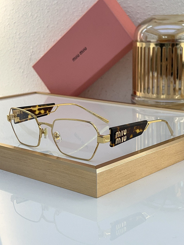 Miu Miu Sunglasses AAAA-1333