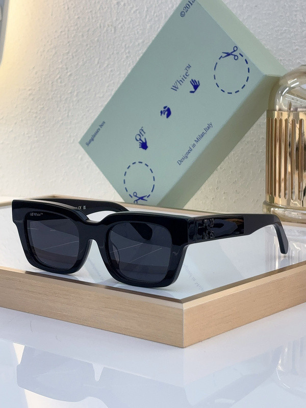 Off white Sunglasses AAAA-833