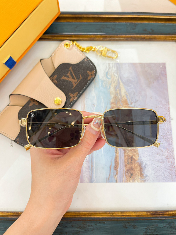 LV Sunglasses AAAA-5112