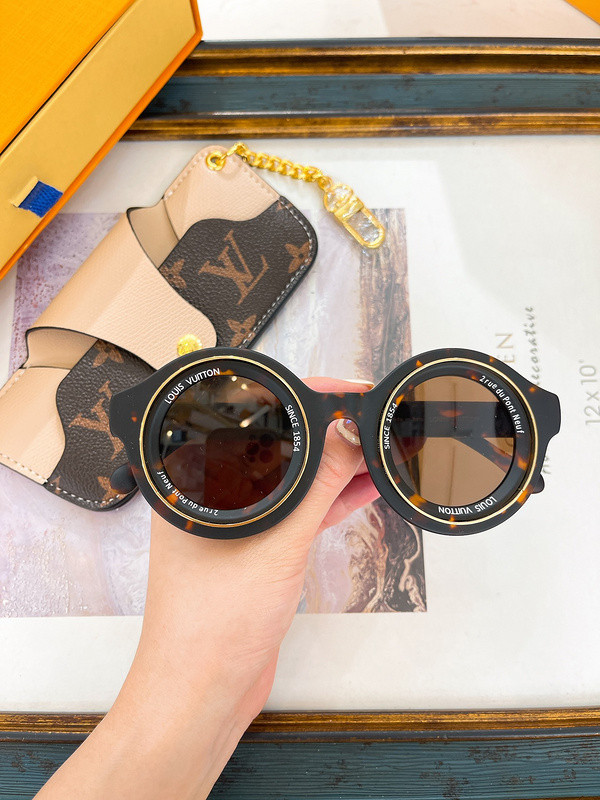 LV Sunglasses AAAA-5122
