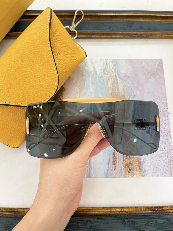 Loewe Sunglasses AAAA-472